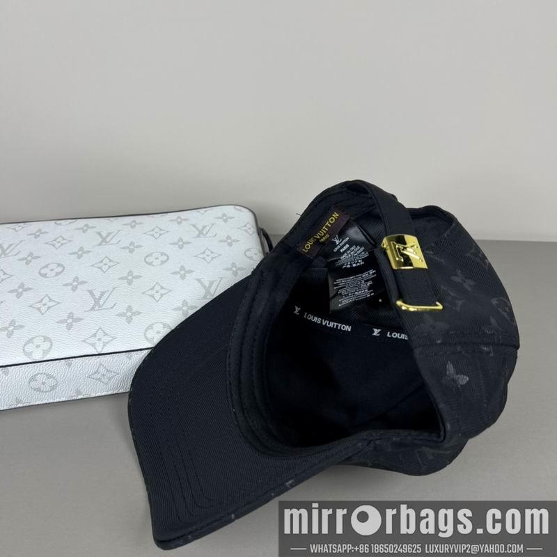 Replica LV cap dx18