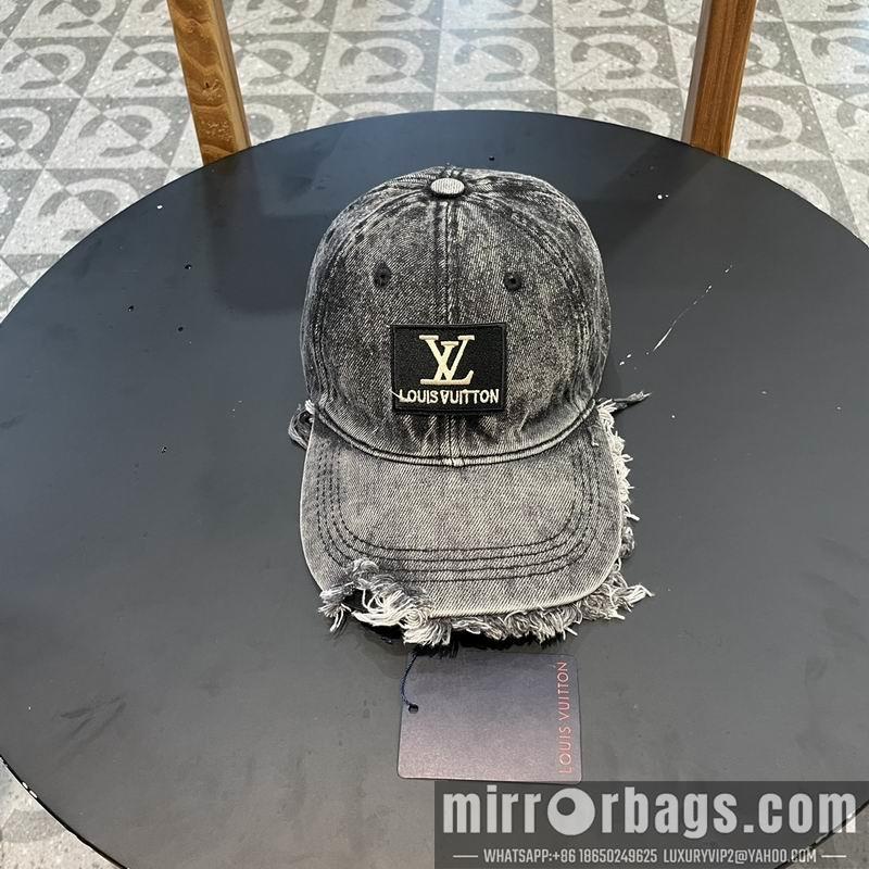 Replica LV cap 042811