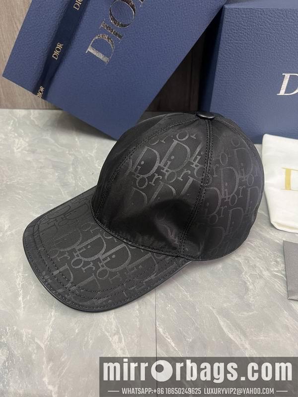 Replica Dior cap dx05
