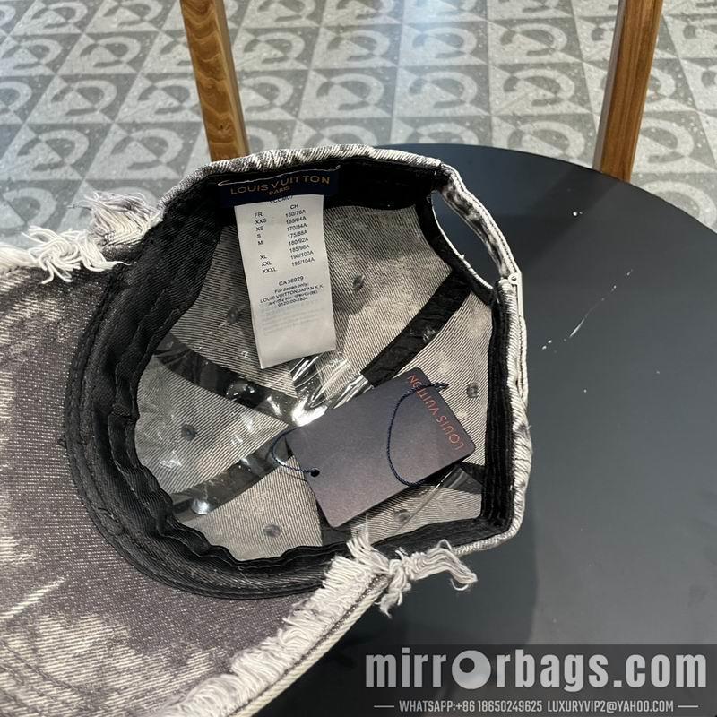 Replica LV cap 042811