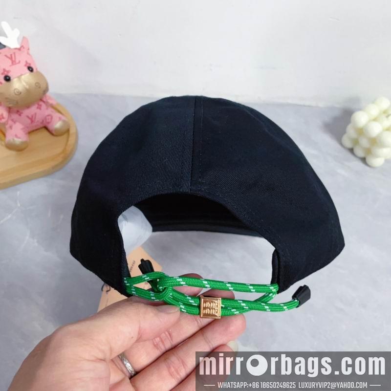 Replica Miumiu cap dx30