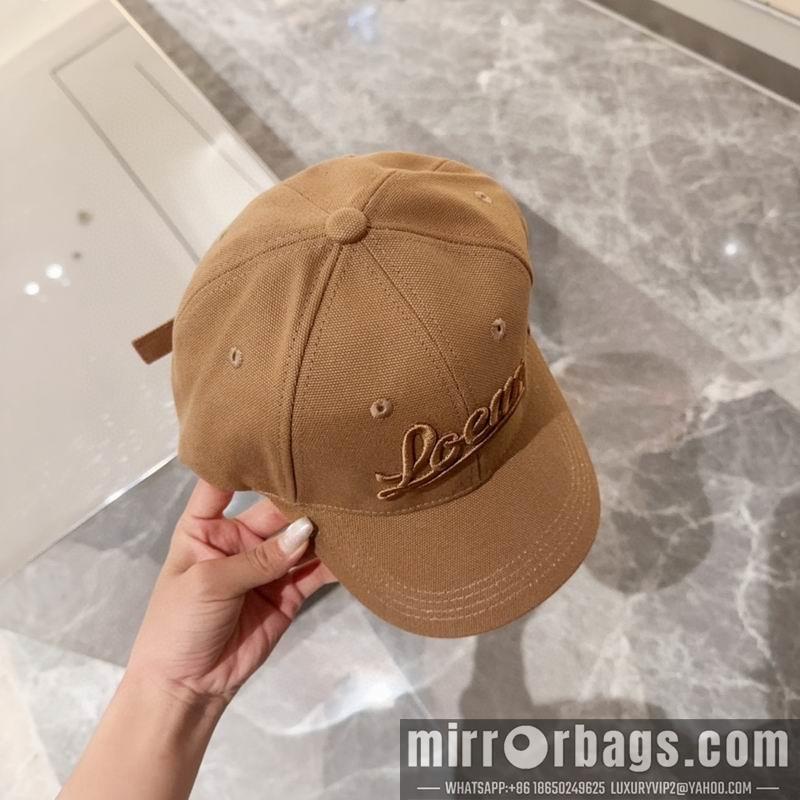 Replica Loewe cap dx44