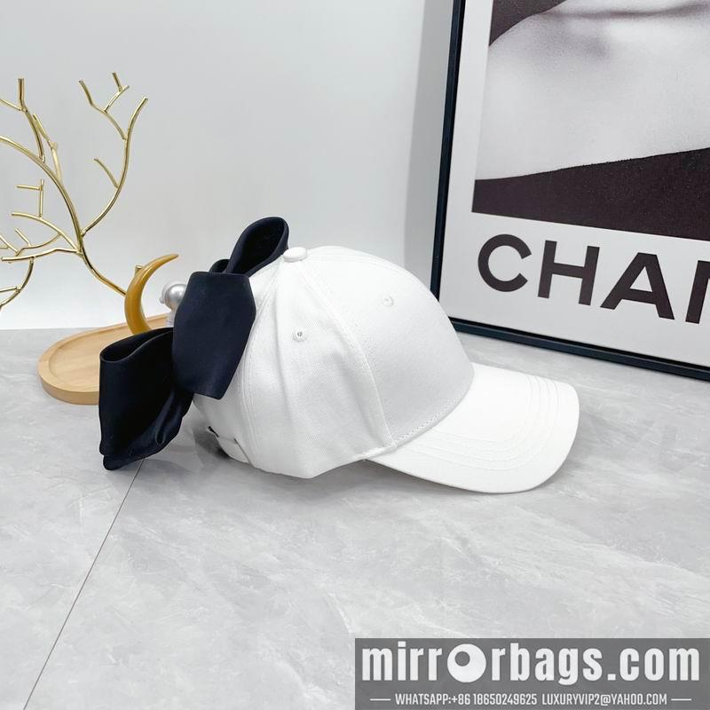 Replica Miumiu cap dx08