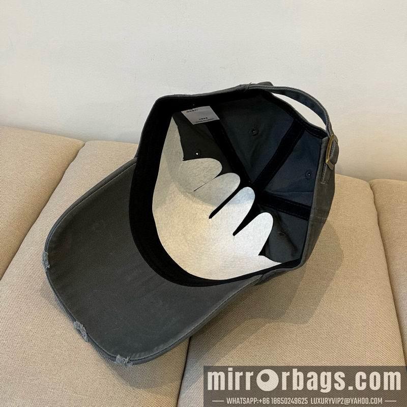 Replica Other cap dx46