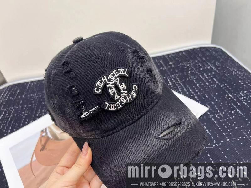 Replica Chanel cap 042703