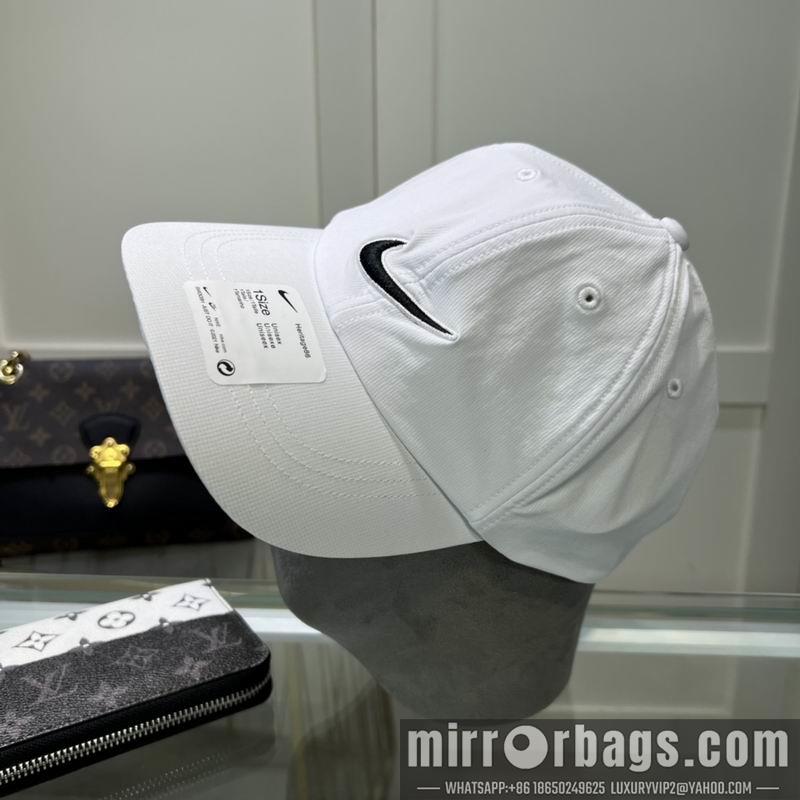 Replica Nike cap dx06