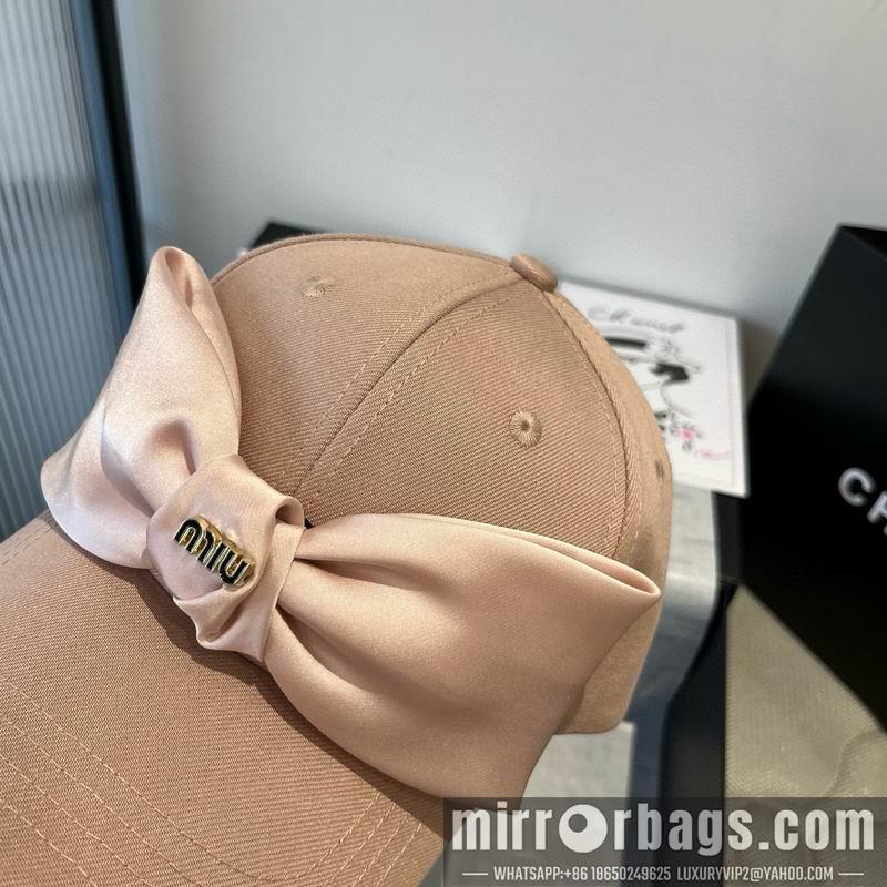 Replica Miumiu cap dx05