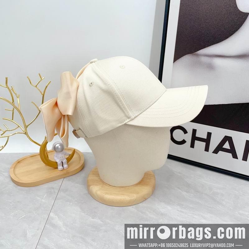 Replica Miumiu cap dx08
