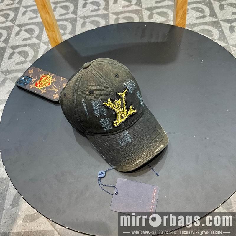 Replica LV cap 042810