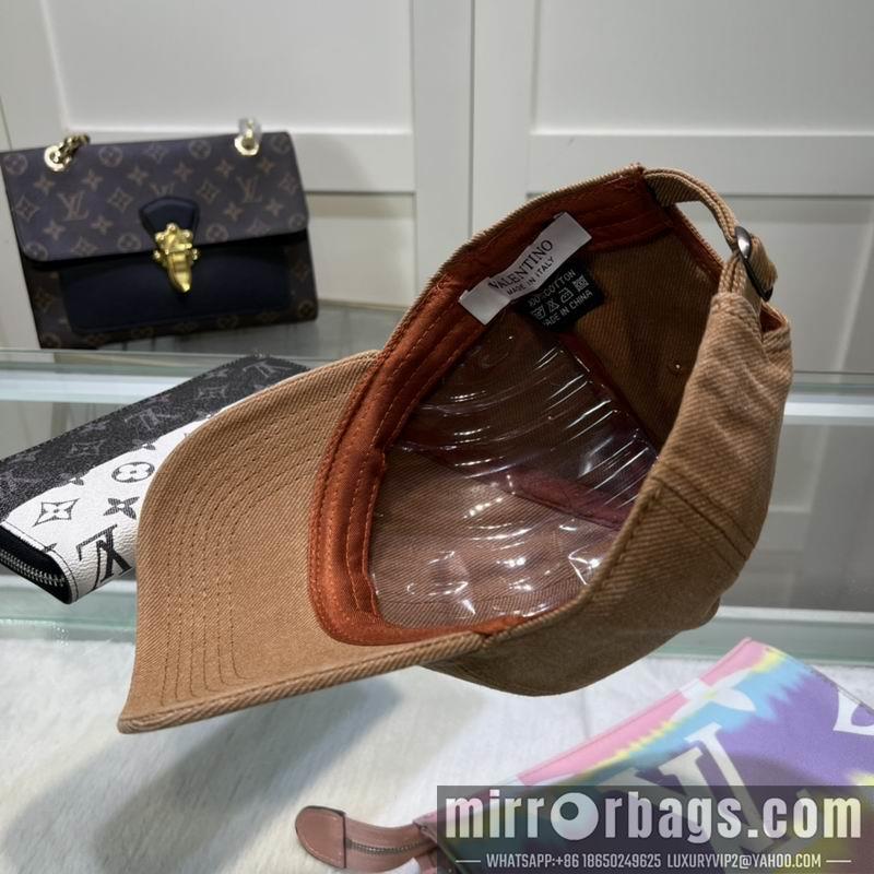 Replica Valentino Hat dx02