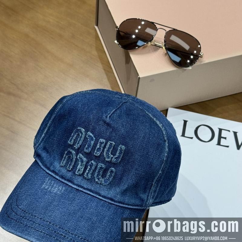 Replica Miumiu cap dx94