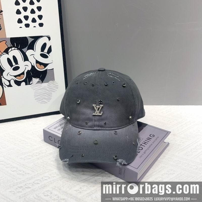 Replica LV cap hm04