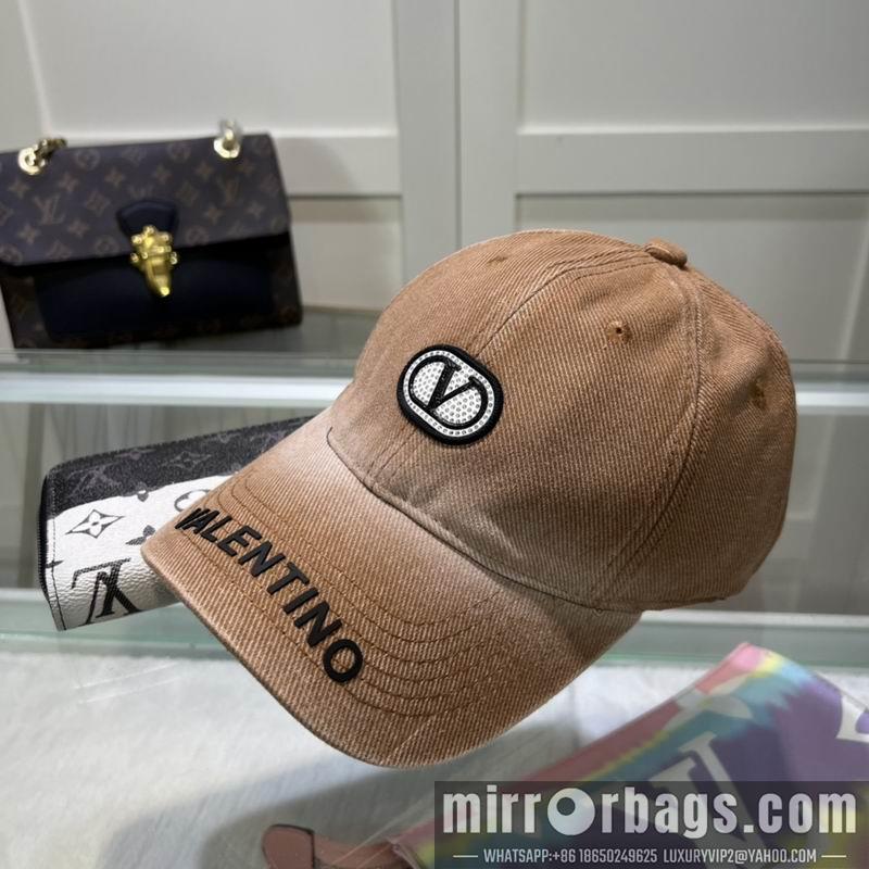 Replica Valentino Hat dx02