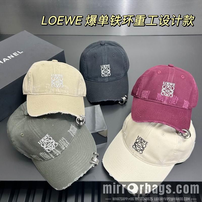 Replica Loewe cap dx41