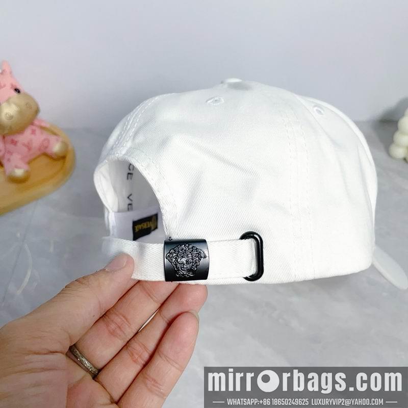 Replica Versace cap dx03