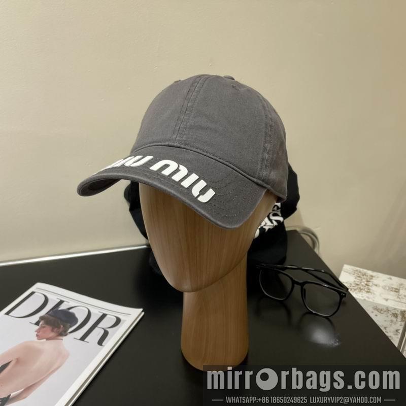 Replica Miumiu cap dx26