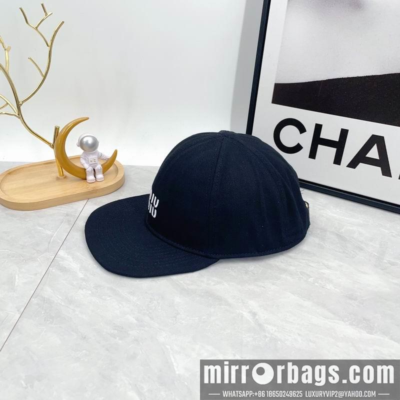 Replica Miumiu cap dx07
