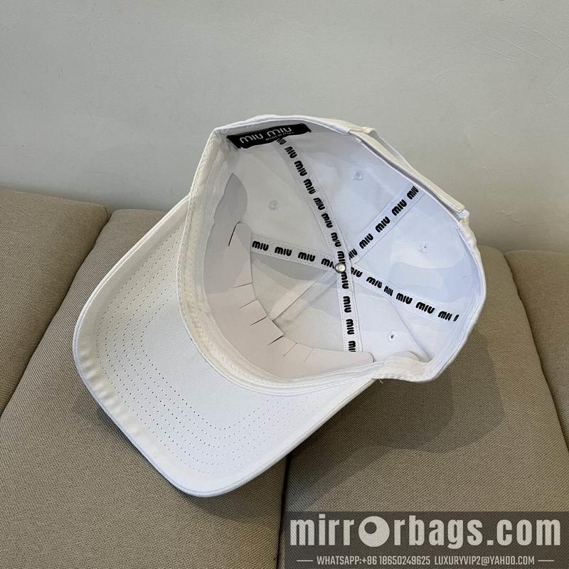 Replica Miumiu cap dx18