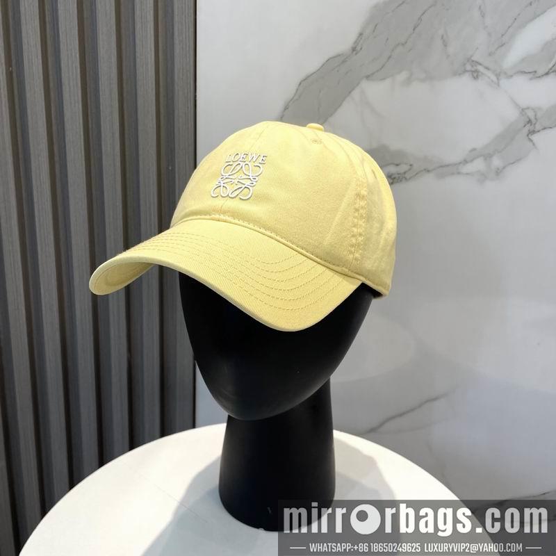 Replica Loewe cap dx49