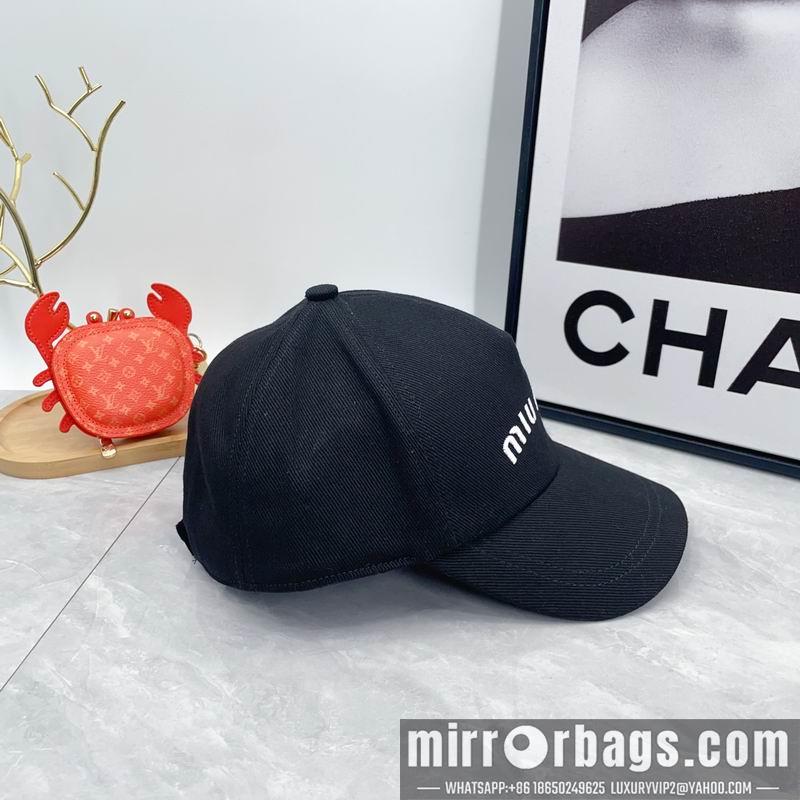 Replica Miumiu cap dx03
