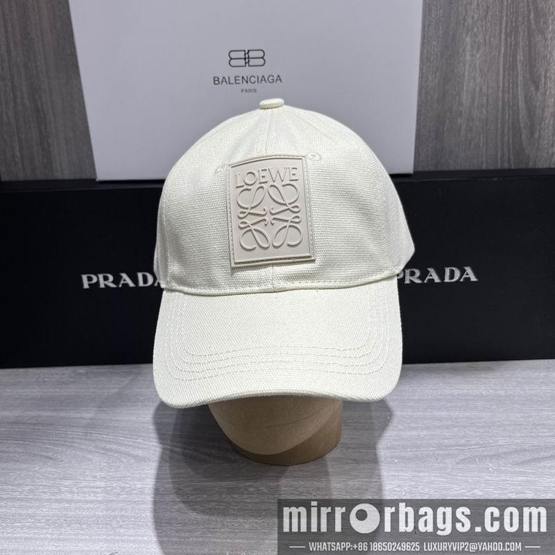 Replica Loewe cap hm08