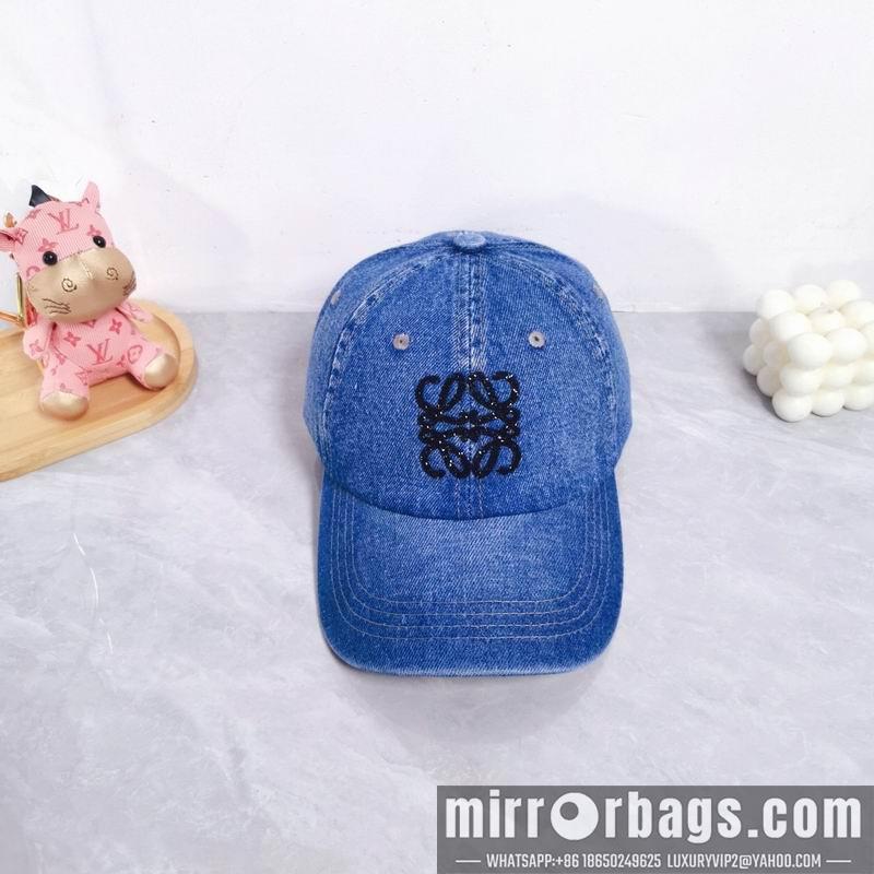 Replica Loewe Cap dx07