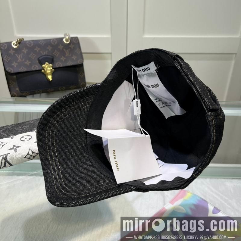 Replica Miumiu cap dx11