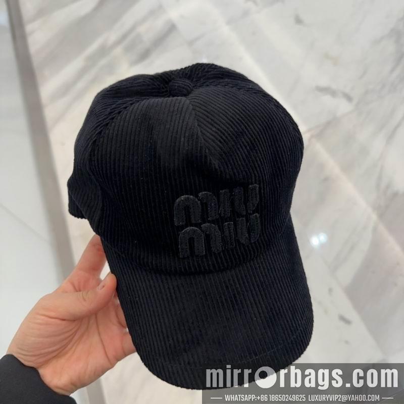 Replica Miumiu Cap dx37