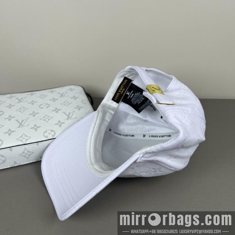 Replica LV cap dx18