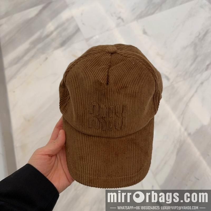 Replica Miumiu Cap dx37