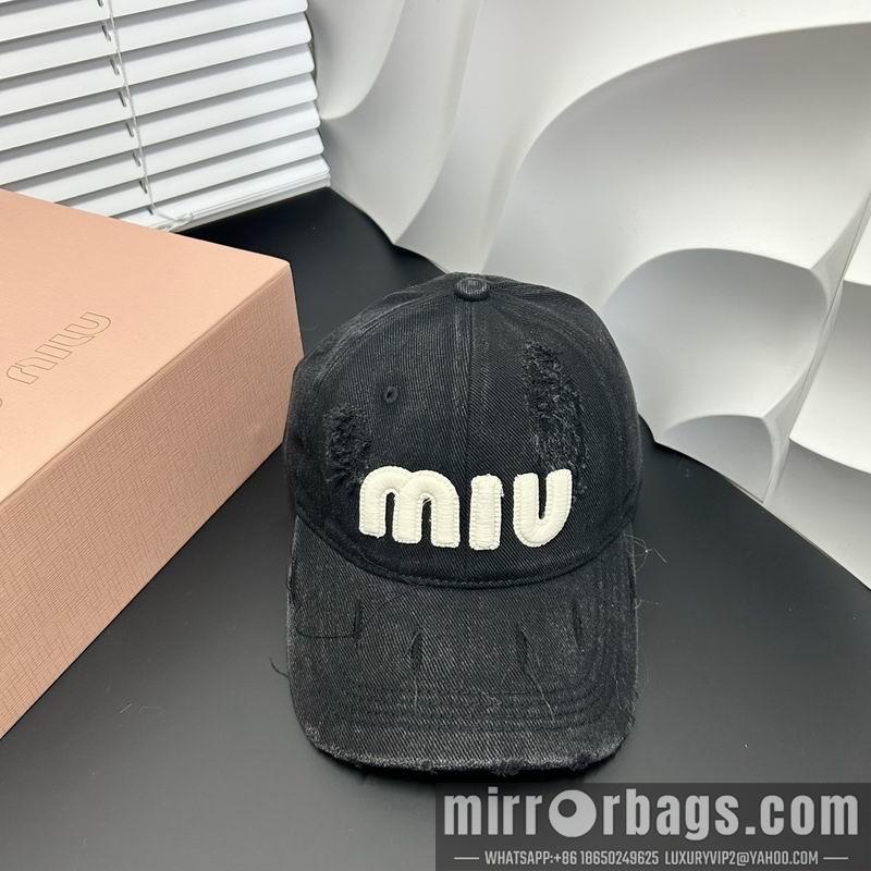 Replica Miumiu cap dx95