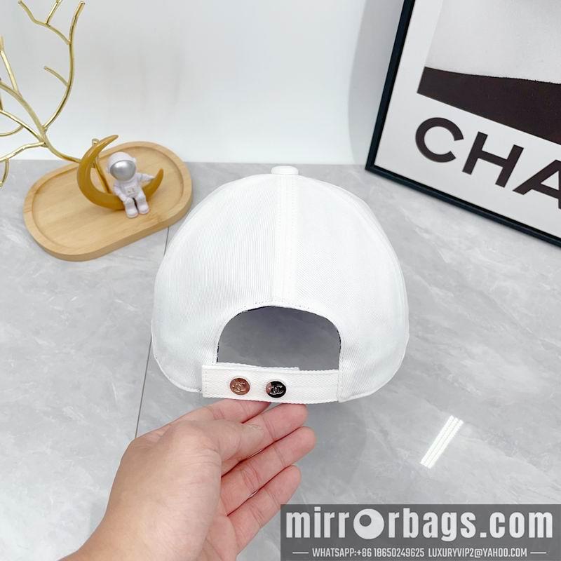 Replica Chanel cap dx42