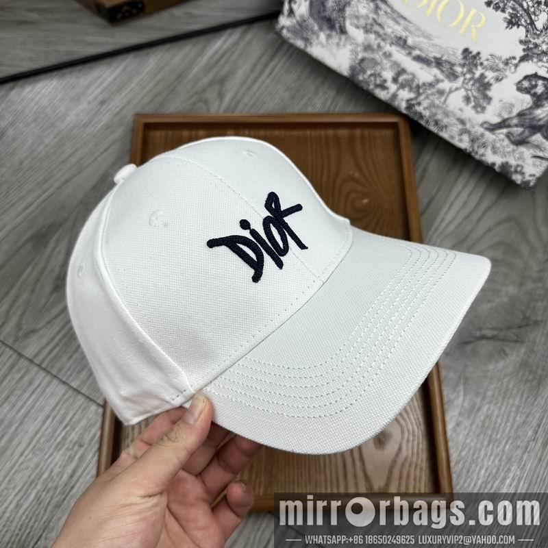 Replica Dior cap dx11