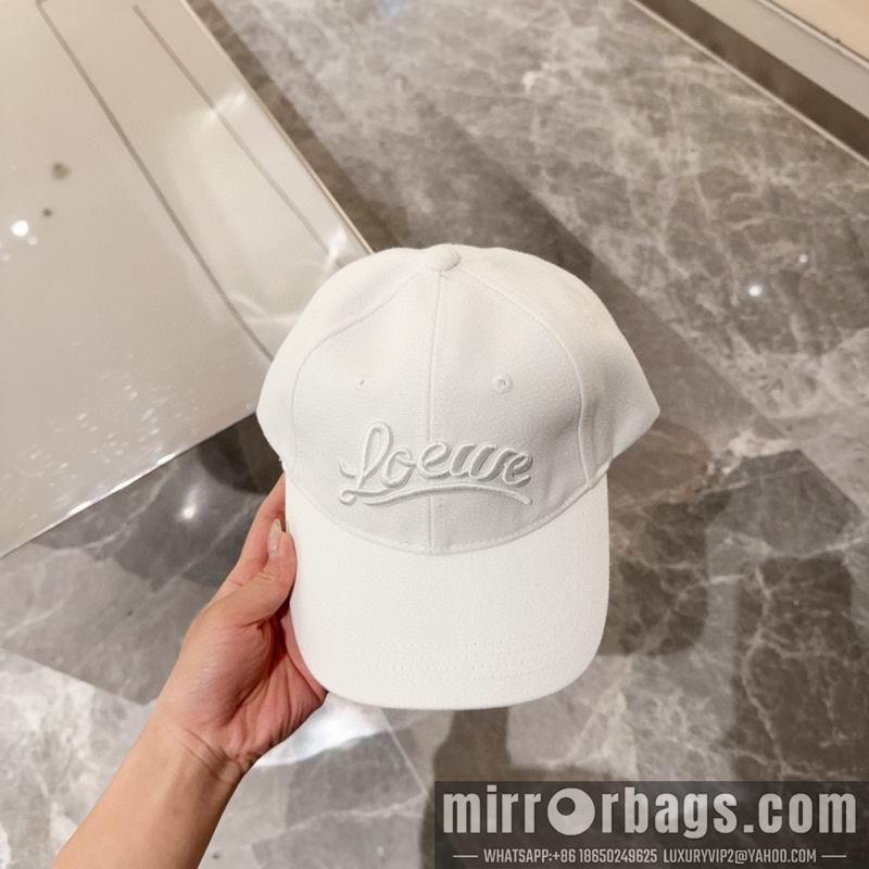 Replica Loewe cap dx44
