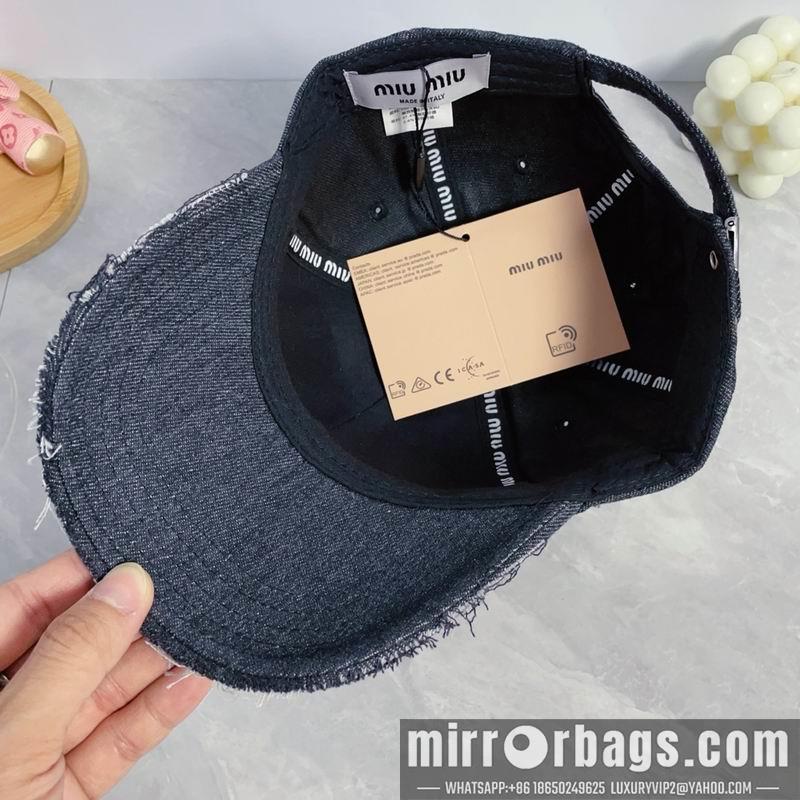 Replica Miumiu cap dx38