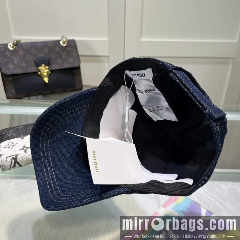 Replica Miumiu cap dx11