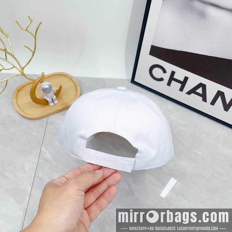 Replica Miumiu Cap dx33