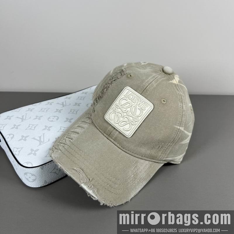 Replica Loewe cap dx42