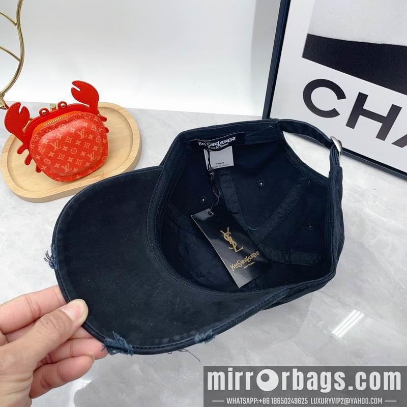 Replica YSL cap dx32