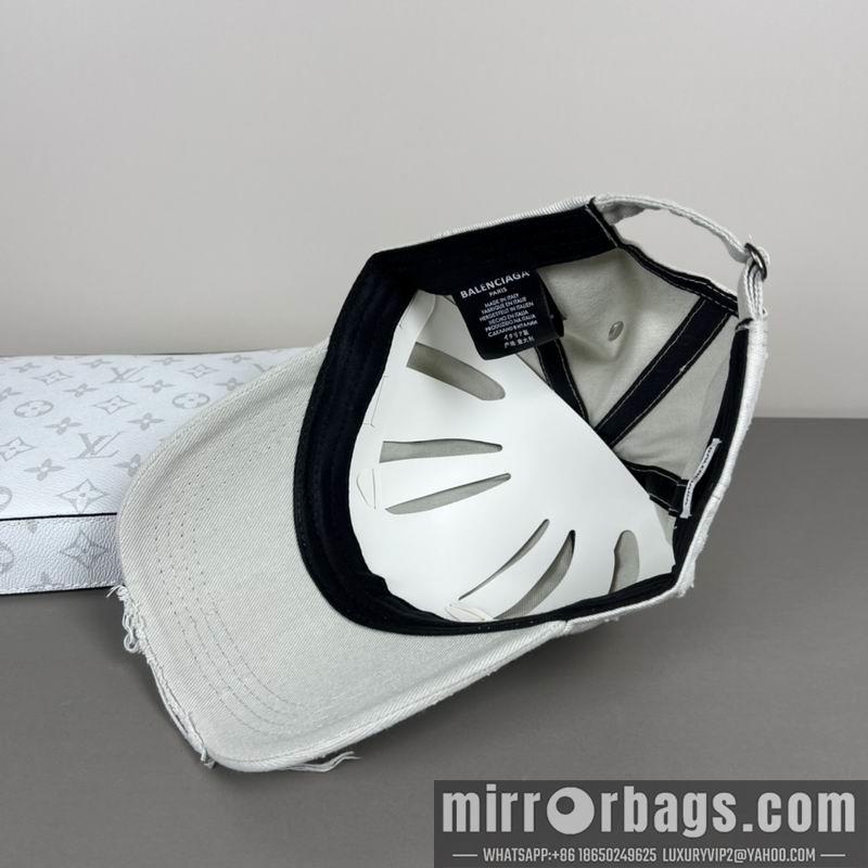 Replica Balenciaga cap dx40