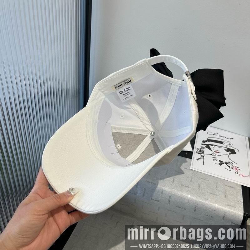 Replica Miumiu cap dx06