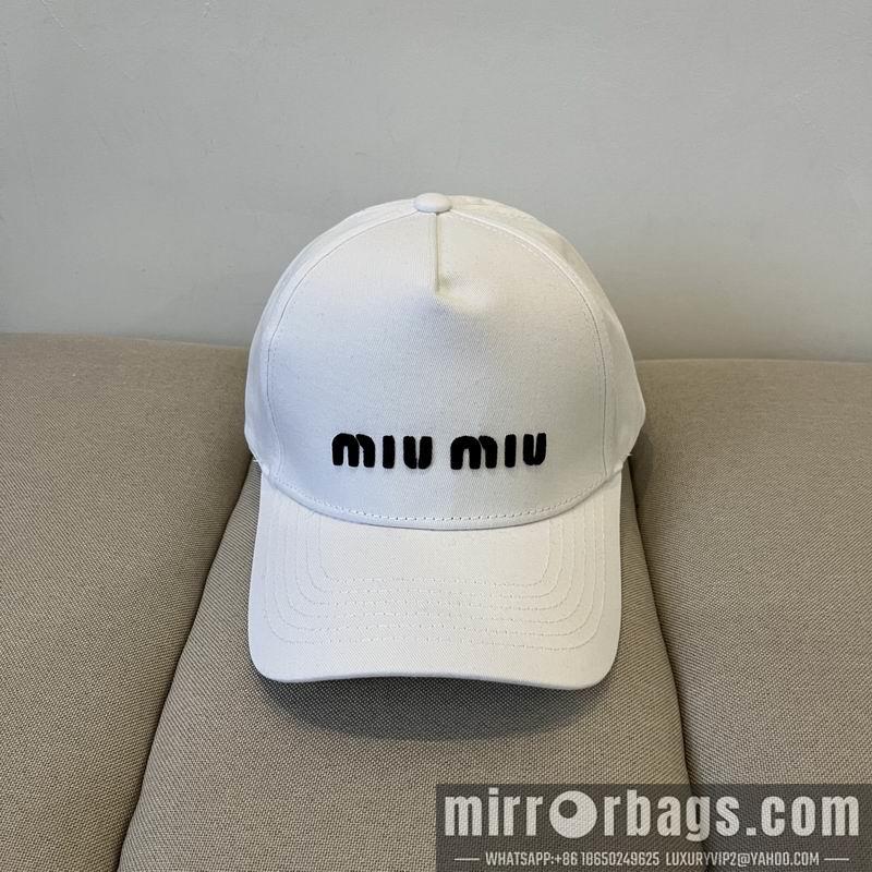 Replica Miumiu cap dx18