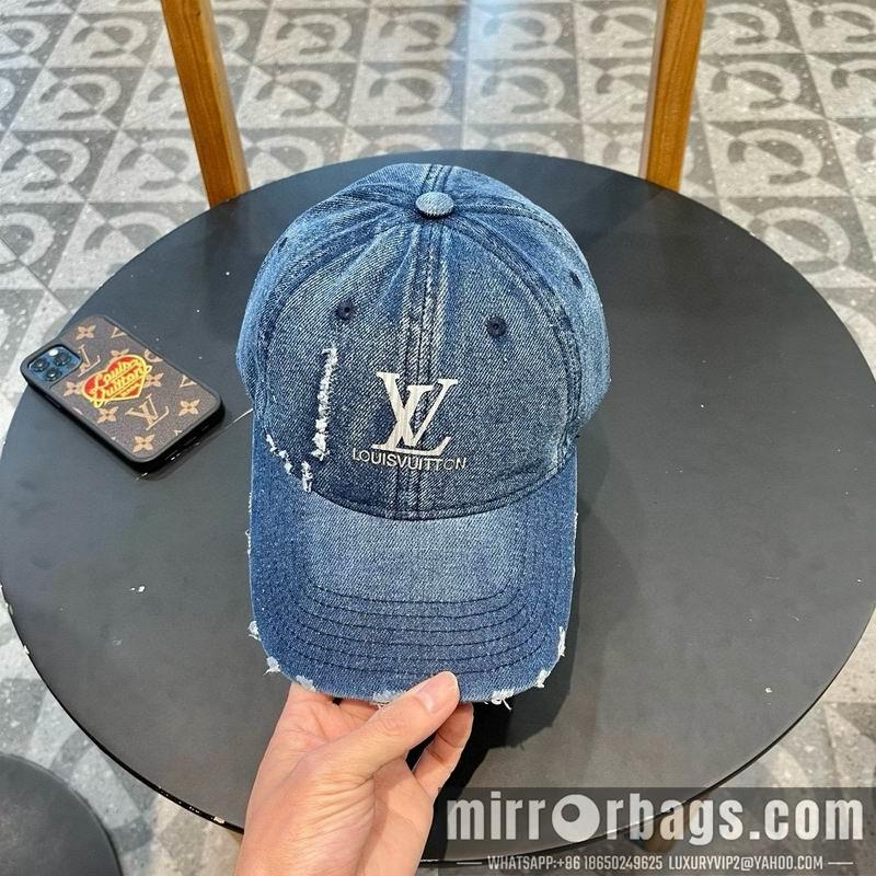 Replica LV  cap 072302