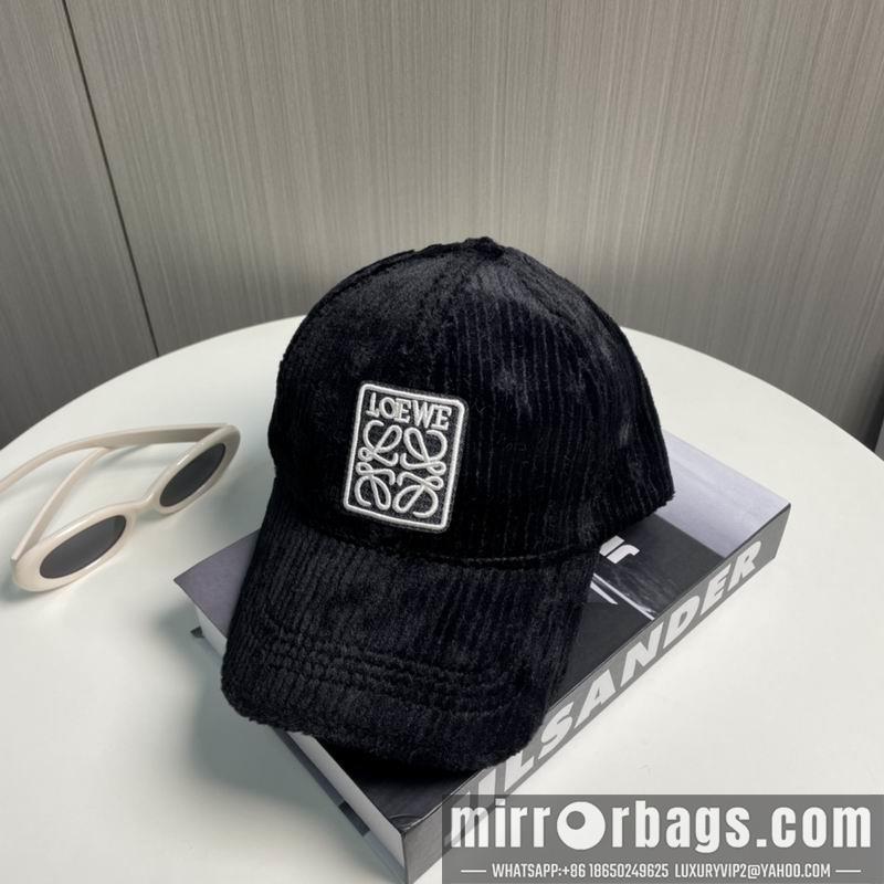 Replica Loewe cap 010401