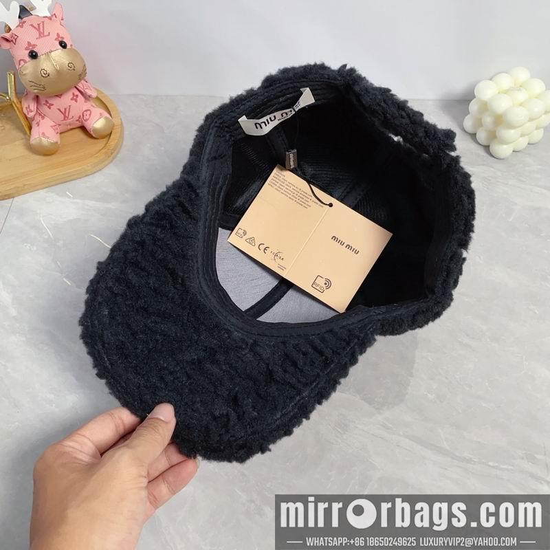 Replica Miumiu cap dx66