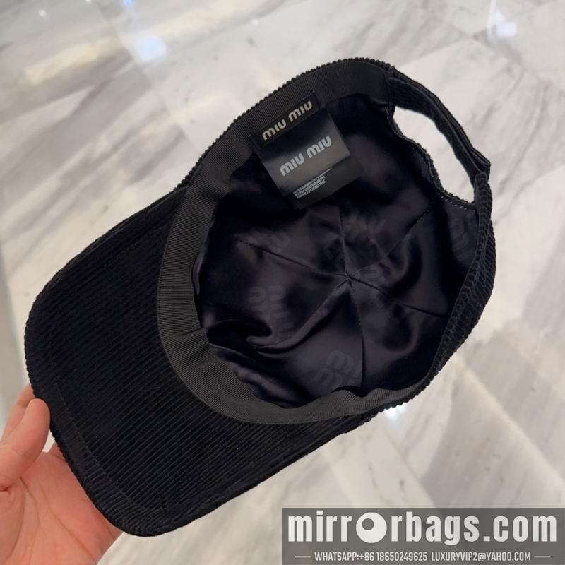 Replica Miumiu Cap dx37