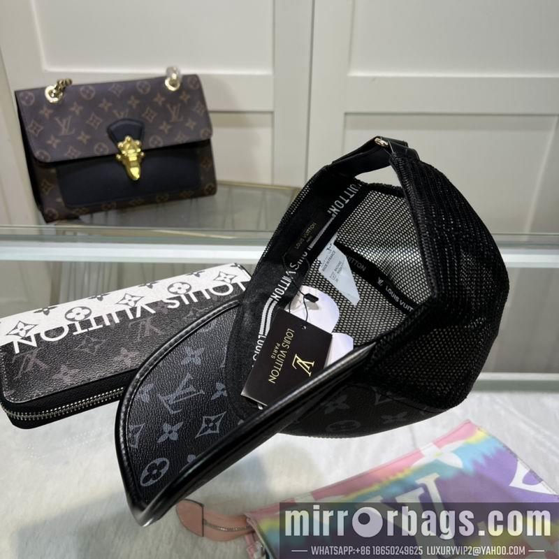 Replica LV cap dx18