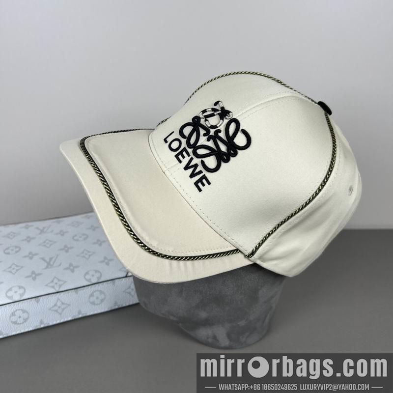 Replica Loewe cap dx47