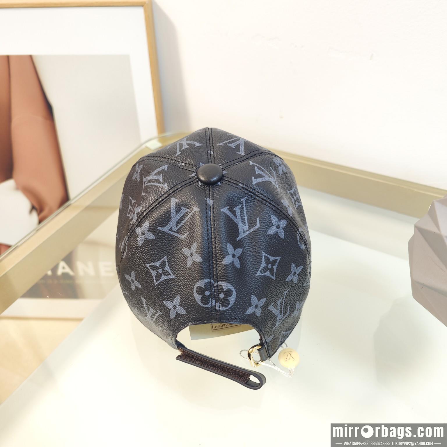 Replica LV cap dx121