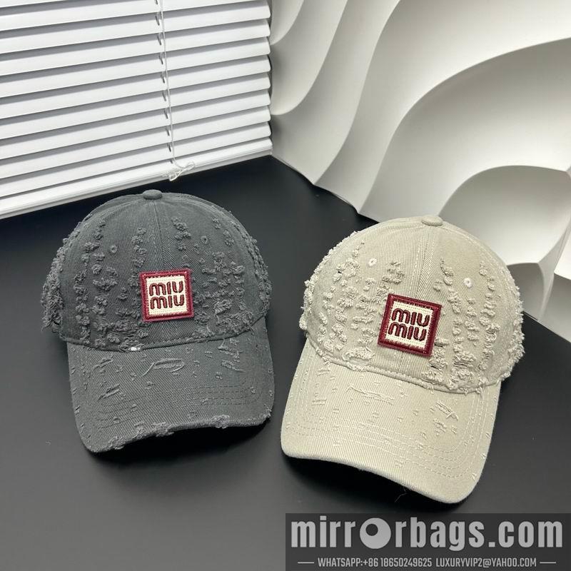 Replica Miumiu cap dx05